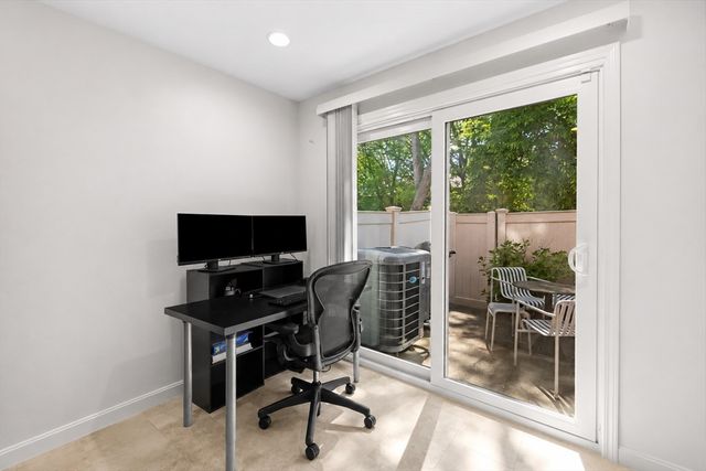 48 Regent Circle 48, Brookline, MA 02445