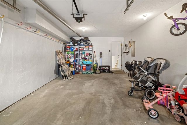 48 Regent Circle 48, Brookline, MA 02445