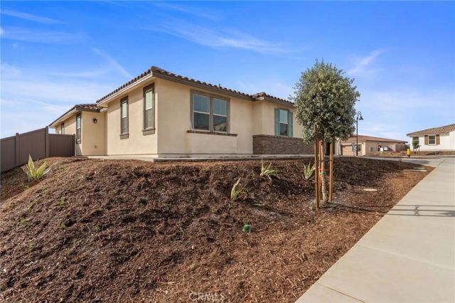 1390 Amanda Glen North, Escondido, CA 92029