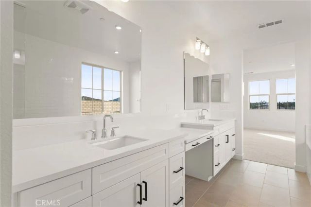 1390 Amanda Glen North, Escondido, CA 92029