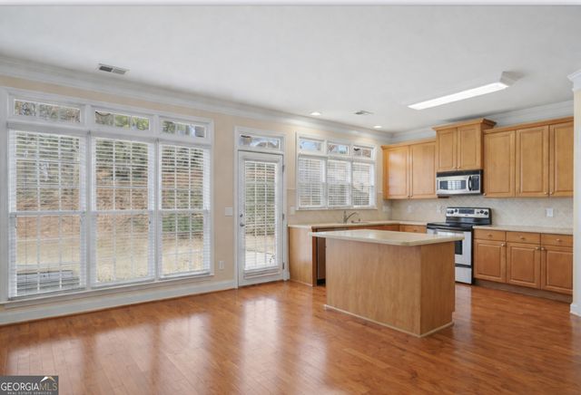 5805 Vinings Retreat Court SW, Mableton, GA 30126