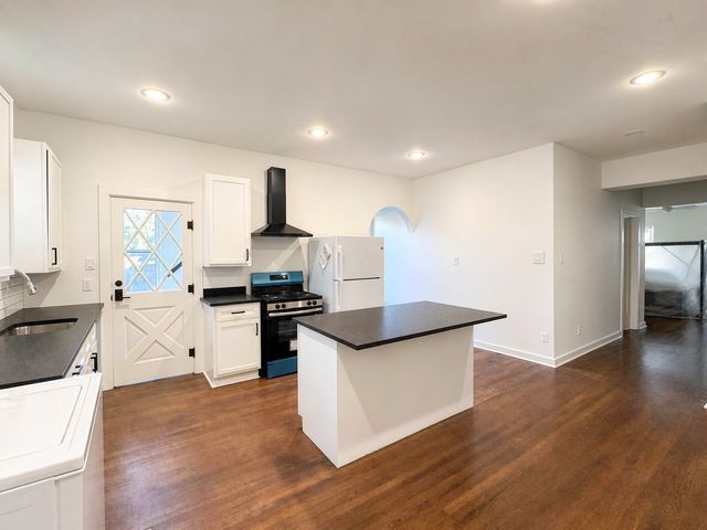 3254 S University Drive, Fort Worth, TX 76109