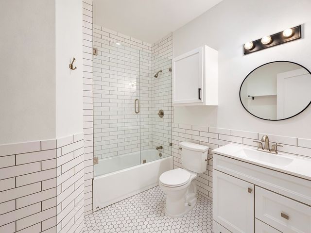 3254 S University Drive, Fort Worth, TX 76109