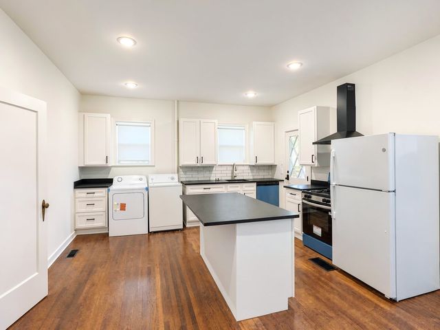 3254 S University Drive, Fort Worth, TX 76109