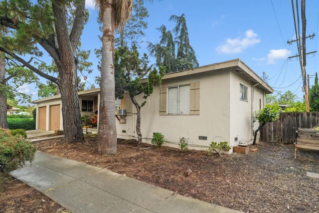 1479 Ebener Street, Redwood City, CA 94061