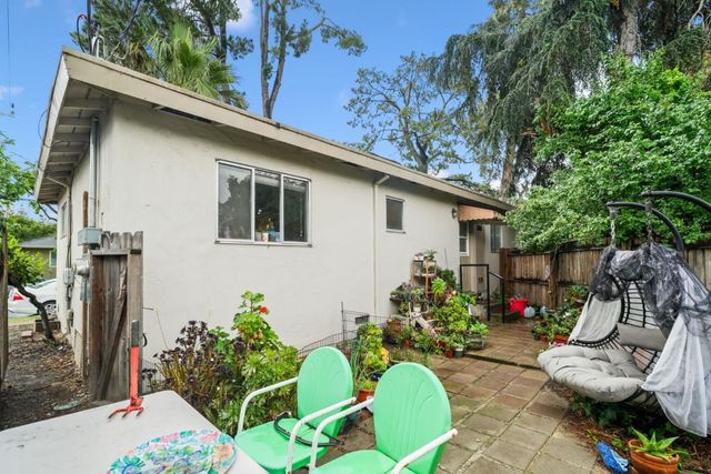 1479 Ebener Street, Redwood City, CA 94061