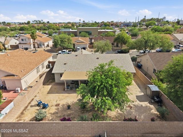 7993 E Blindweed Drive, Tucson, AZ 85710