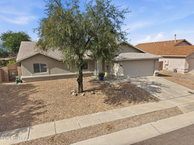 7993 E Blindweed Drive, Tucson, AZ 85710