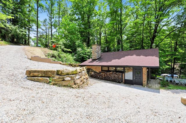 7310 Salmon Drive, Nineveh, IN 46164