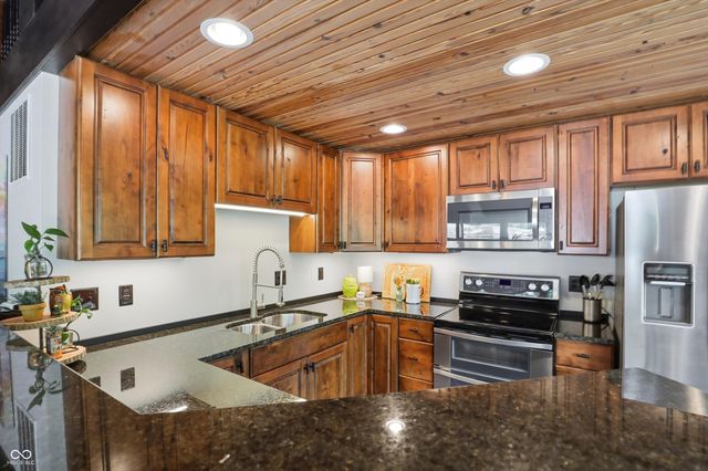 7310 Salmon Drive, Nineveh, IN 46164