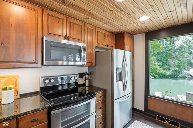 7310 Salmon Drive, Nineveh, IN 46164