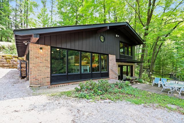 7310 Salmon Drive, Nineveh, IN 46164