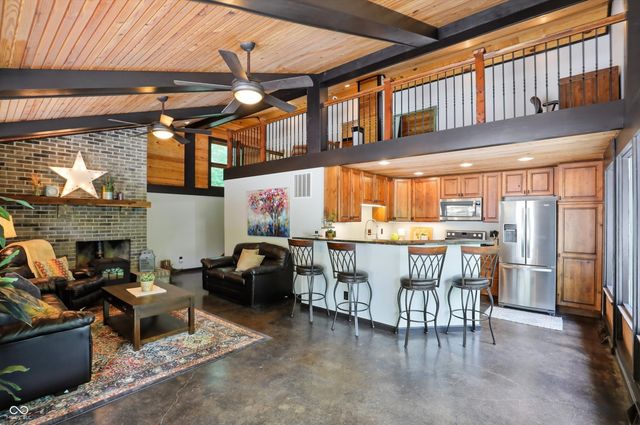 7310 Salmon Drive, Nineveh, IN 46164