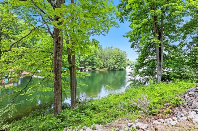 7310 Salmon Drive, Nineveh, IN 46164