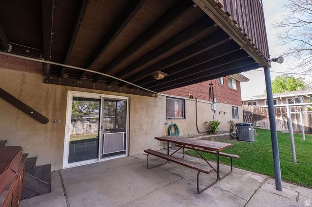 11 E BONNEVILLE DR, Bountiful, UT 84010