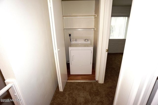 6785 E Calle La Paz Unit B, Tucson, AZ 85715