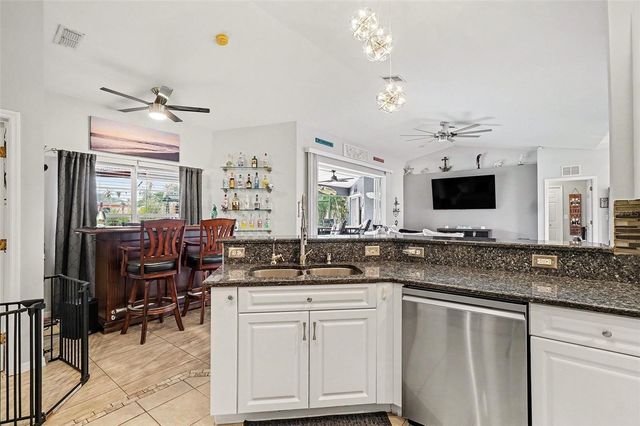 306 NE 29TH TERRACE, Cape Coral, FL 33909