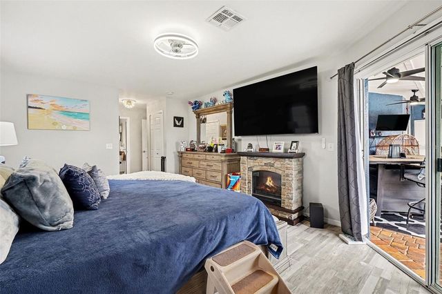 306 NE 29TH TERRACE, Cape Coral, FL 33909