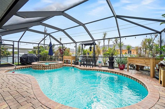 306 NE 29TH TERRACE, Cape Coral, FL 33909