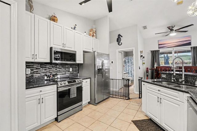 306 NE 29TH TERRACE, Cape Coral, FL 33909