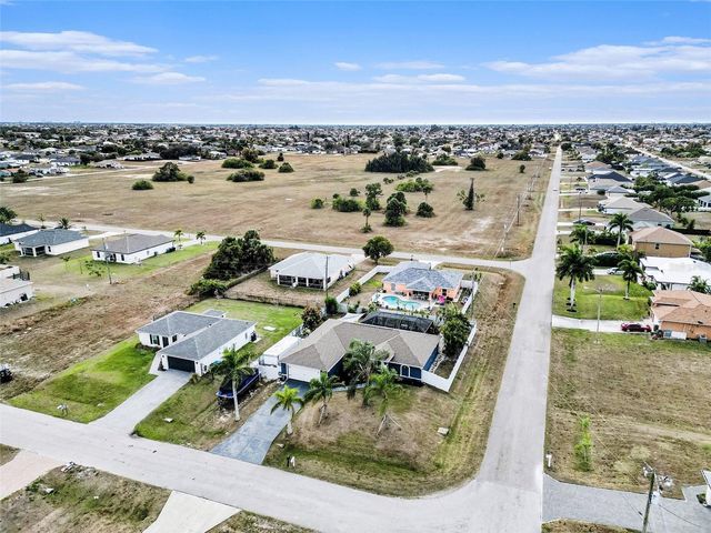 306 NE 29TH TERRACE, Cape Coral, FL 33909