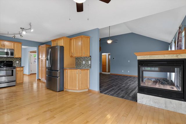 2112 Scenic Hills Drive, Leoni Twp, MI 49201
