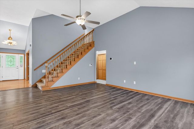 2112 Scenic Hills Drive, Leoni Twp, MI 49201