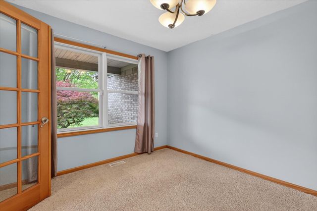 2112 Scenic Hills Drive, Leoni Twp, MI 49201