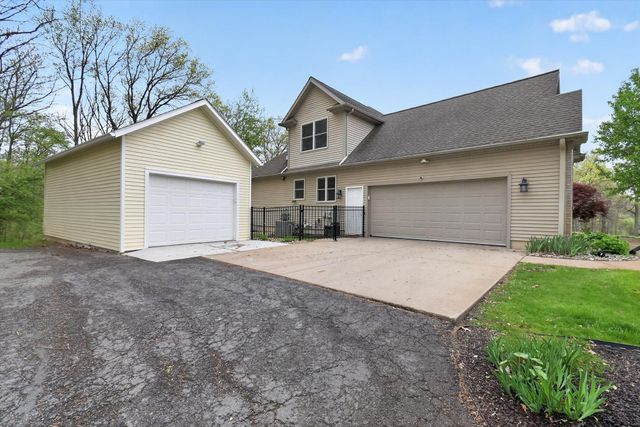 2112 Scenic Hills Drive, Leoni Twp, MI 49201