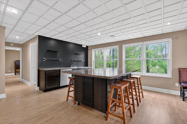2112 Scenic Hills Drive, Leoni Twp, MI 49201