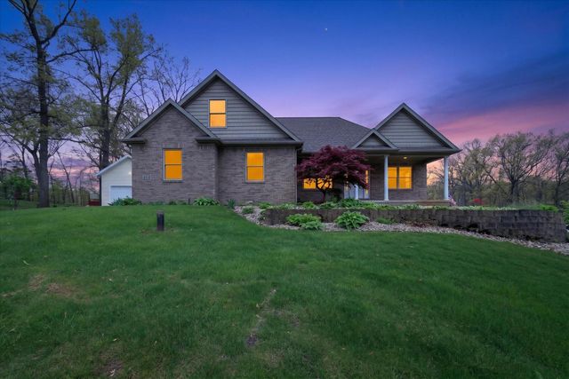 2112 Scenic Hills Drive, Leoni Twp, MI 49201