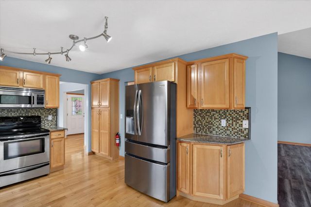 2112 Scenic Hills Drive, Leoni Twp, MI 49201