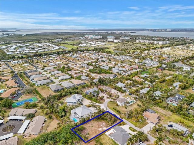 13407 Electron DR, Fort Myers, FL 33908