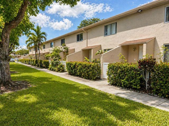 1531 NW 80th Avenue I, Margate, FL 33063