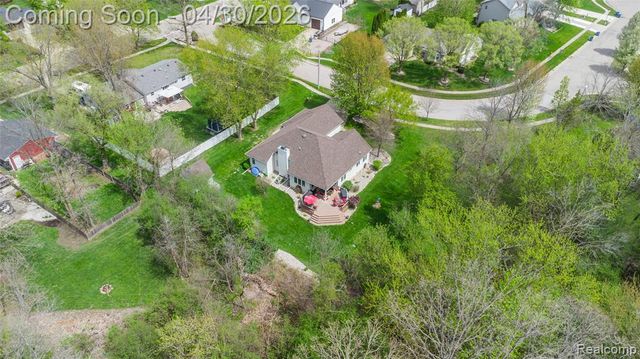 297 Carriage Way, Davison, MI 48423