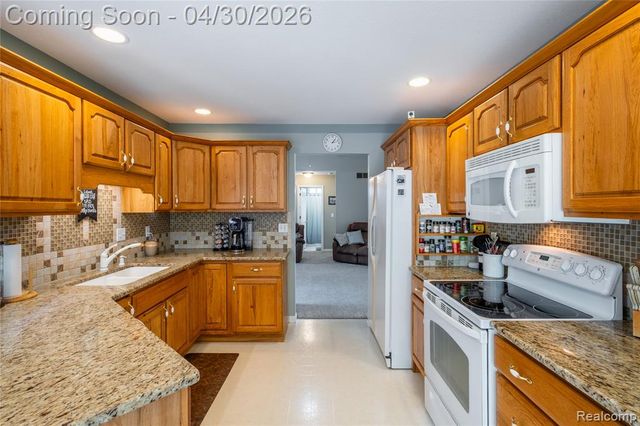 297 Carriage Way, Davison, MI 48423