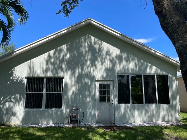 7916 SE Sugar Pines Way, Hobe Sound, FL 33455