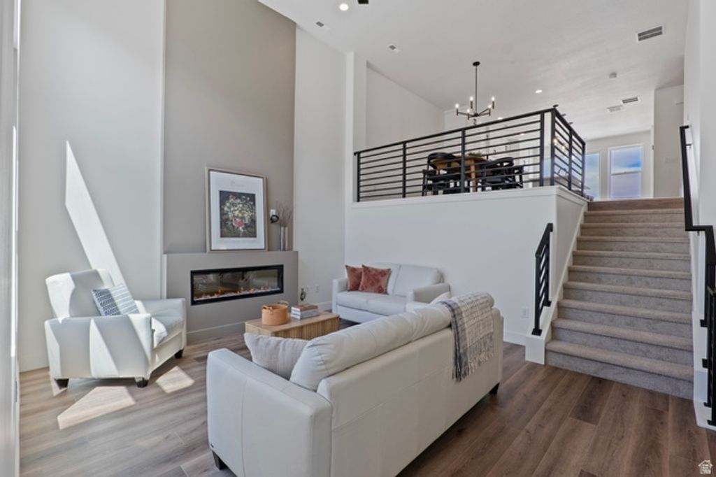 1485 W BURKE LN #102, Farmington, UT 84025 — exterior