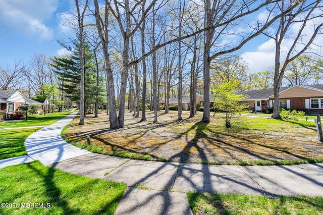 80 Dorchester Drive C, Lakewood, NJ 08701