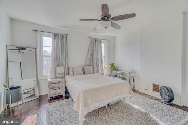 320 HERMITAGE ST, Philadelphia, PA 19128