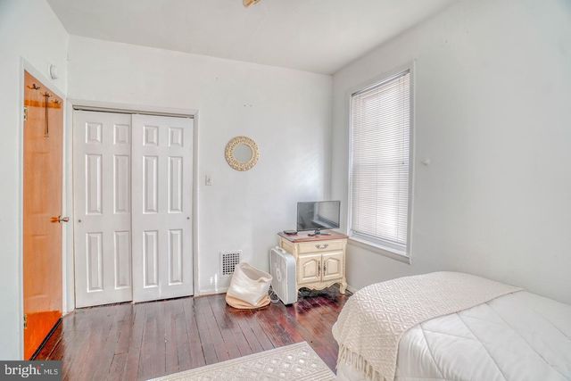 320 HERMITAGE ST, Philadelphia, PA 19128