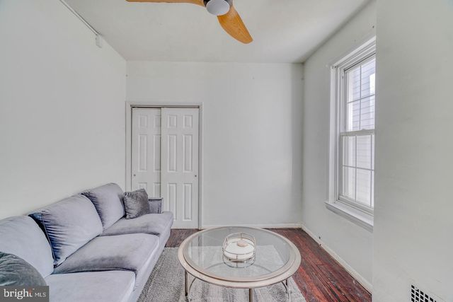 320 HERMITAGE ST, Philadelphia, PA 19128