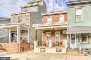 320 HERMITAGE ST, Philadelphia, PA 19128