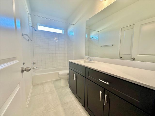 305 Porter Country PKWY, Buda, TX 78610