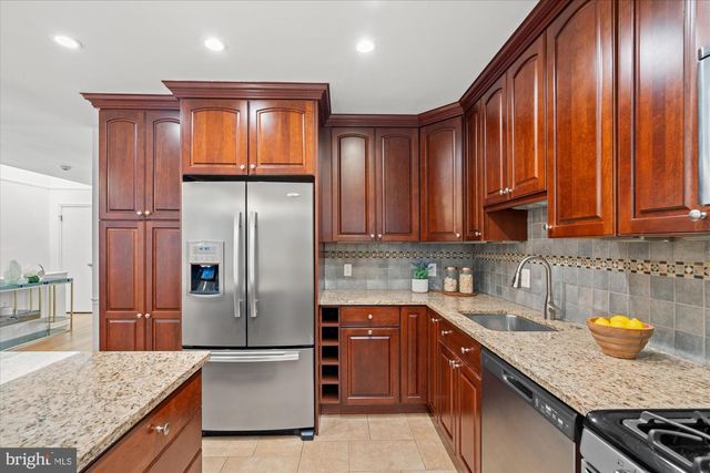 8408 CONOVER PL, Alexandria, VA 22308