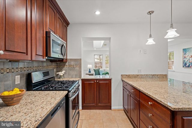 8408 CONOVER PL, Alexandria, VA 22308