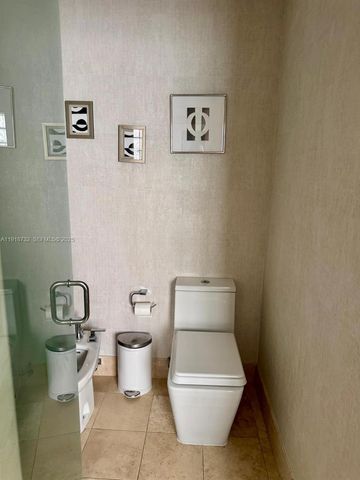 10772 NW 71st St, Doral, FL 33178