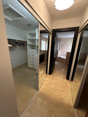 10772 NW 71st St, Doral, FL 33178