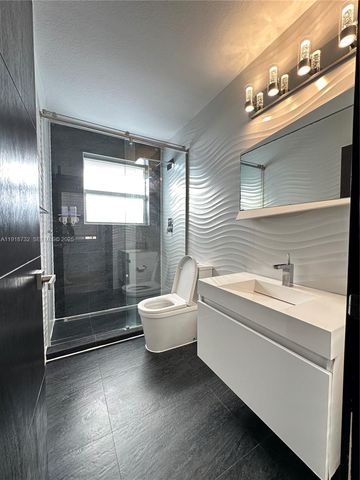 10772 NW 71st St, Doral, FL 33178