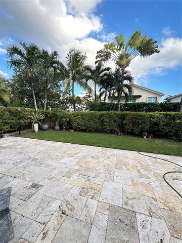 10772 NW 71st St, Doral, FL 33178